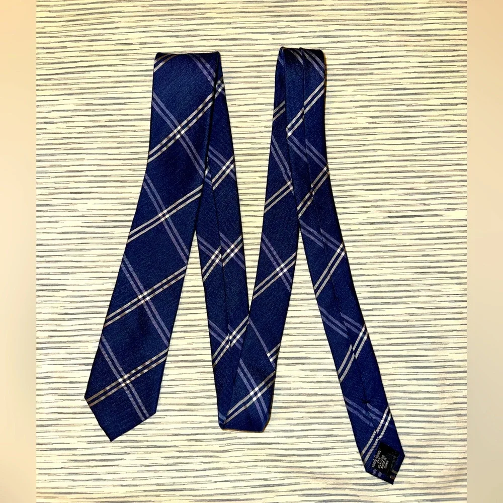 CALVIN KLEIN Men’s Silk Blend Neck Tie - Picture 1 of 3